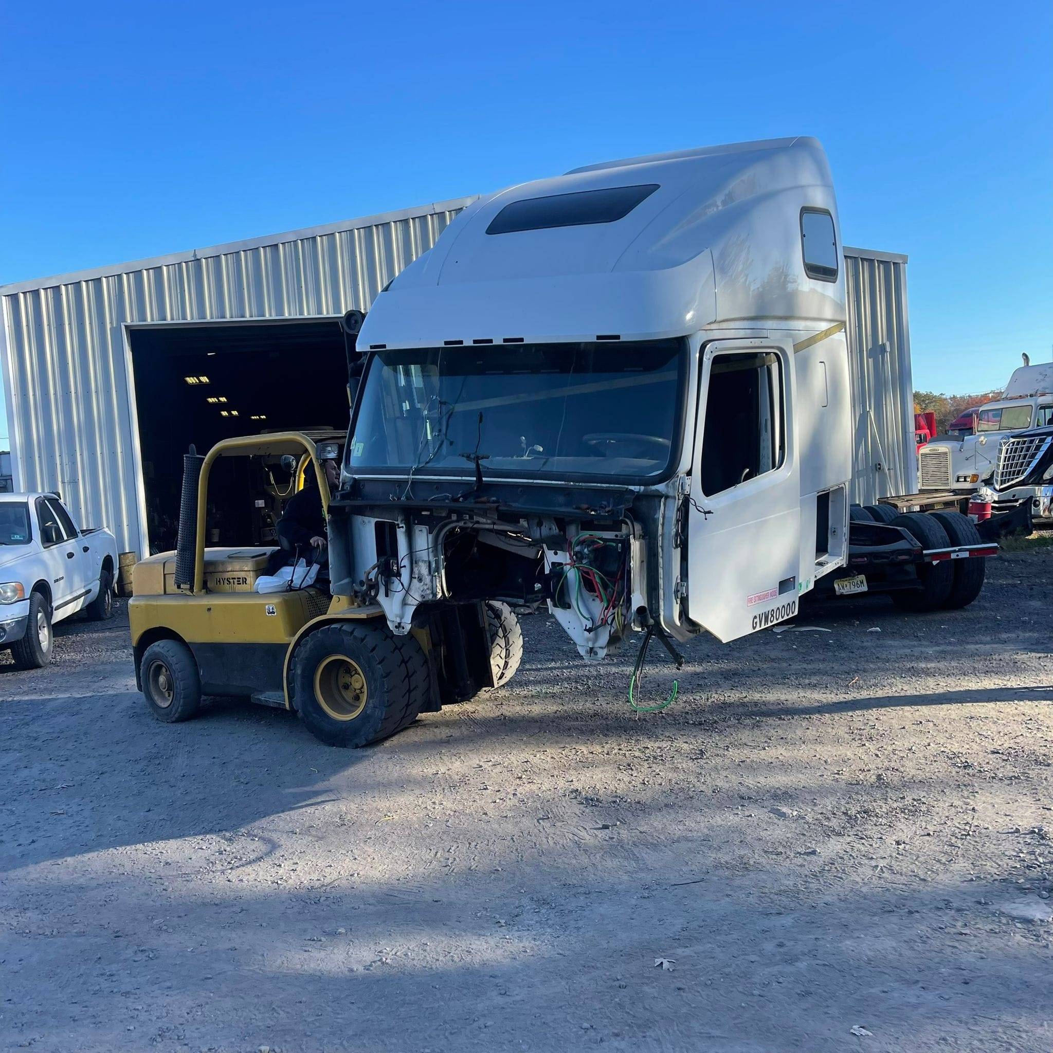 Mickabella Towing & Recoverys (30)